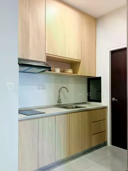 Servis Apartment untuk Disewa di The Birch - Pearl Ho - Kitchen - PropertyGuru.com.my