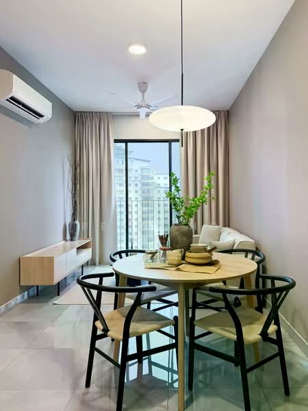 Servis Apartment untuk Disewa di The Birch - Pearl Ho - Dining Room - PropertyGuru.com.my