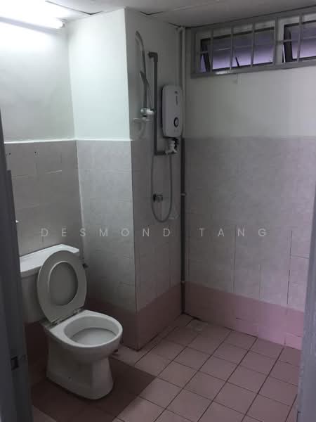 Pangsapuri untuk Disewa di Suria Kipark Damansara - Desmond Tang - Bathroom - PropertyGuru.com.my