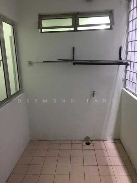 Pangsapuri untuk Disewa di Suria Kipark Damansara - Desmond Tang - Balcony - PropertyGuru.com.my