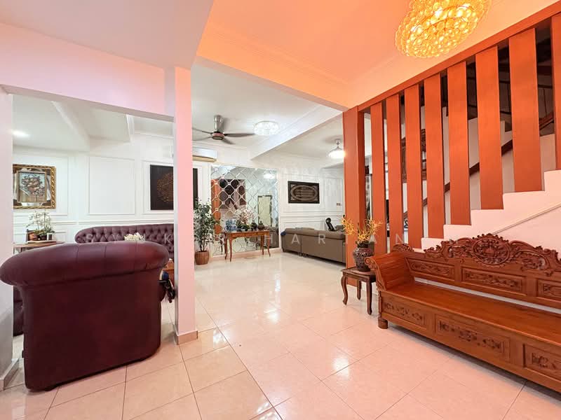 2-storey Terraced House for Sale in Shah Alam (Selangor) - Syukor Hartanah - Living Room - PropertyGuru.com.my