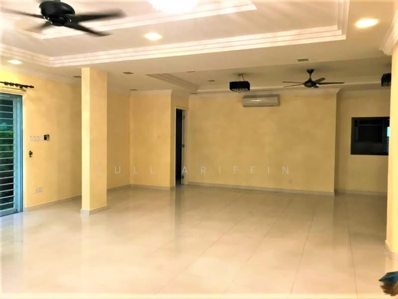 Rumah Berkembar untuk Dijual di Gombak (Selangor) - ZULL ARIFFIN - Living Room - PropertyGuru.com.my