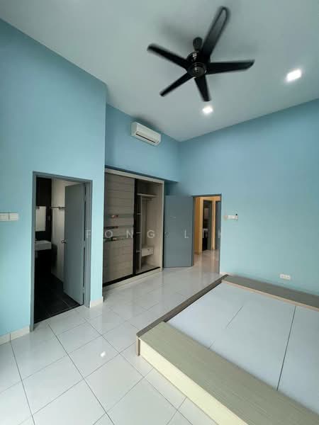 2.5-storey Terraced House for Sale in Bandar Seri Alam (Masai) - Fong Lik - Bedroom - PropertyGuru.com.my