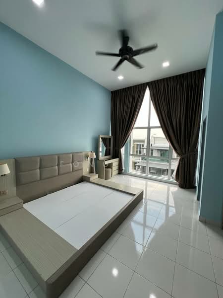 2.5-storey Terraced House for Sale in Bandar Seri Alam (Masai) - Fong Lik - Bedroom - PropertyGuru.com.my