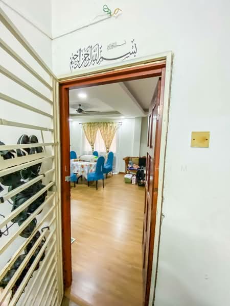 Kedai / Pejabat untuk Dijual di Taman Maju Jaya (Ampang) - Azli Ibrahim - Dining Room - PropertyGuru.com.my