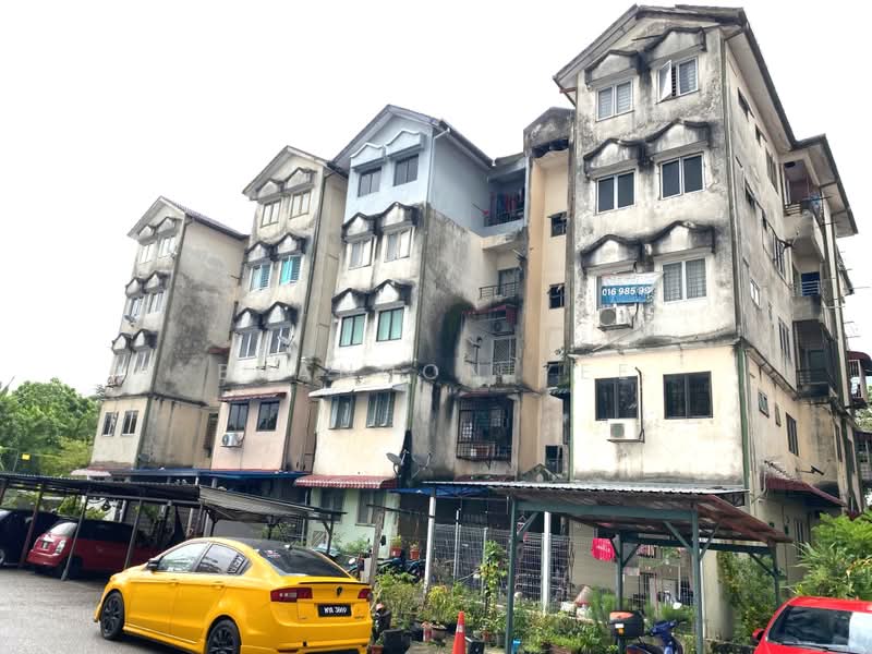 Rumah Flat untuk Dijual di Desa Serdang - Brandon Yee - Exterior - PropertyGuru.com.my