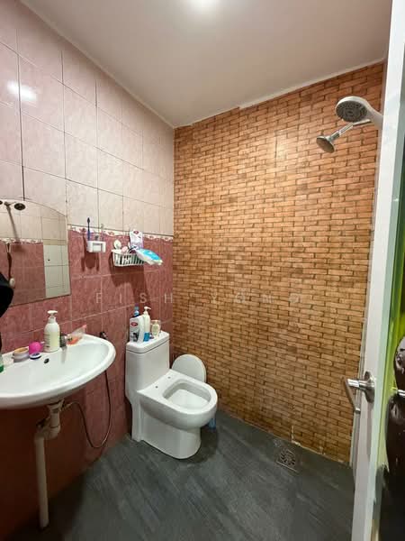 1-storey Terraced House for Rent in Taman Rinting (Masai) - Fish Yong - PropertyGuru.com.my