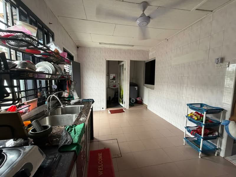 1-storey Terraced House for Rent in Taman Rinting (Masai) - Fish Yong - PropertyGuru.com.my