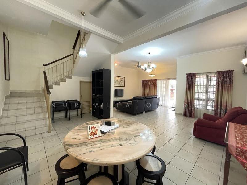 Rumah Teres 2-Tingkat untuk Dijual di Shah Alam (Selangor) - Nur Alia Omar - Living Room - PropertyGuru.com.my