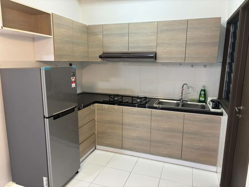 Apartment for Rent at Seri Austin Residence (Pangsapuri Seri Austin) - June Teo - Kitchen - PropertyGuru.com.my