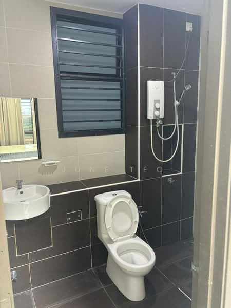 Apartment for Rent at Seri Austin Residence (Pangsapuri Seri Austin) - June Teo - Bathroom - PropertyGuru.com.my
