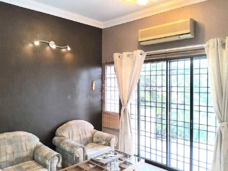 Pangsapuri untuk Disewa di Sri Saujana - Kenny Ooi - Living Room - PropertyGuru.com.my