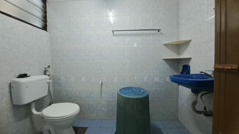 1-storey Terraced House for Rent in Taman Klang Jaya (Klang) - Teresa Teng - Bathroom - PropertyGuru.com.my