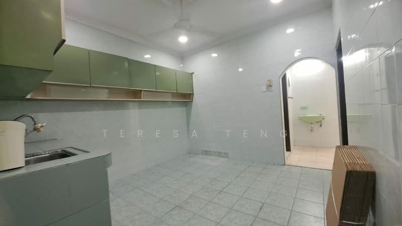 1-storey Terraced House for Rent in Taman Klang Jaya (Klang) - Teresa Teng - Kitchen - PropertyGuru.com.my