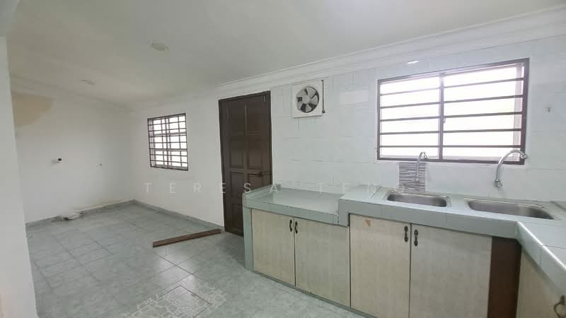 1-storey Terraced House for Rent in Taman Klang Jaya (Klang) - Teresa Teng - Kitchen - PropertyGuru.com.my