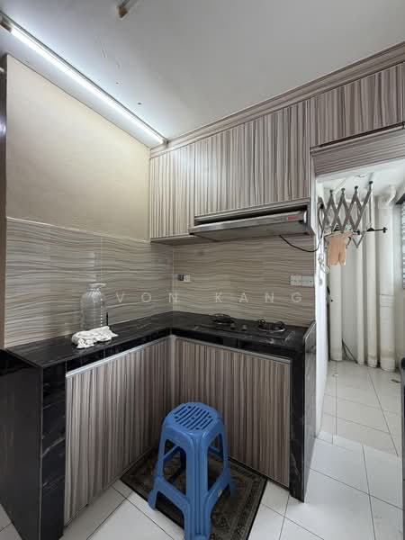 Kondominium untuk Dijual di TRI PINNACLE - Evon Kang - Kitchen - PropertyGuru.com.my