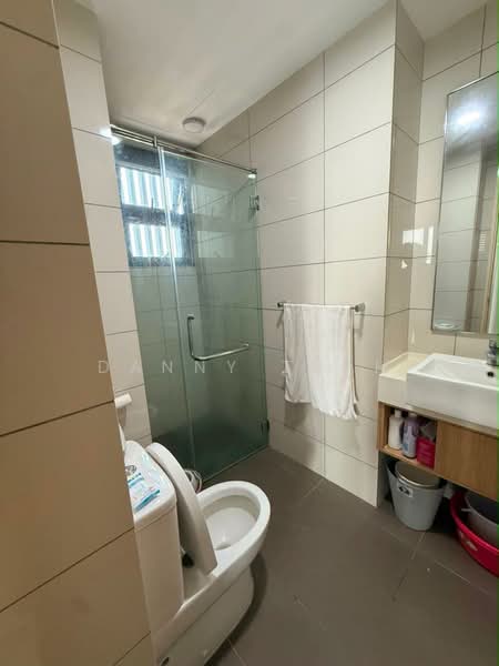 Servis Apartment untuk Disewa di Avara - DANNY THAM - Bathroom - PropertyGuru.com.my