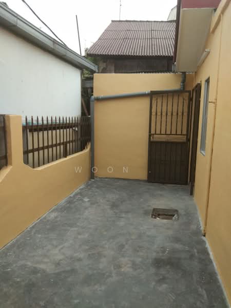 Rumah Teres 1 Tingkat untuk Disewa di Melaka City (Melaka) - Woon . - Exterior - PropertyGuru.com.my