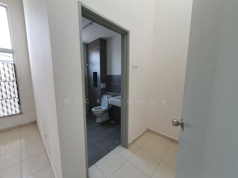 2-storey Terraced House for Sale in Semenyih (Selangor) - Nicky Chua - Bathroom - PropertyGuru.com.my