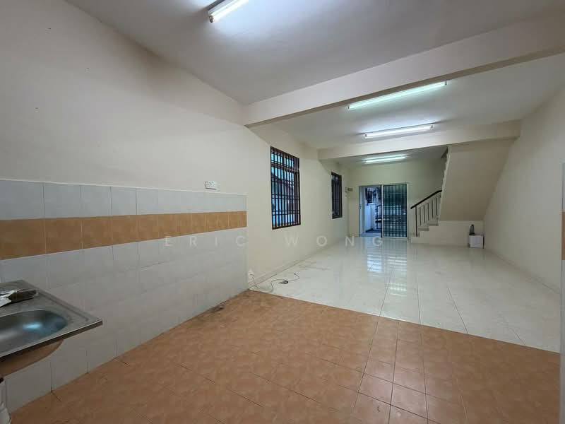 2-storey Terraced House for Rent in Taman Bestari Indah (Ulu Tiram) - Eric Wong - PropertyGuru.com.my