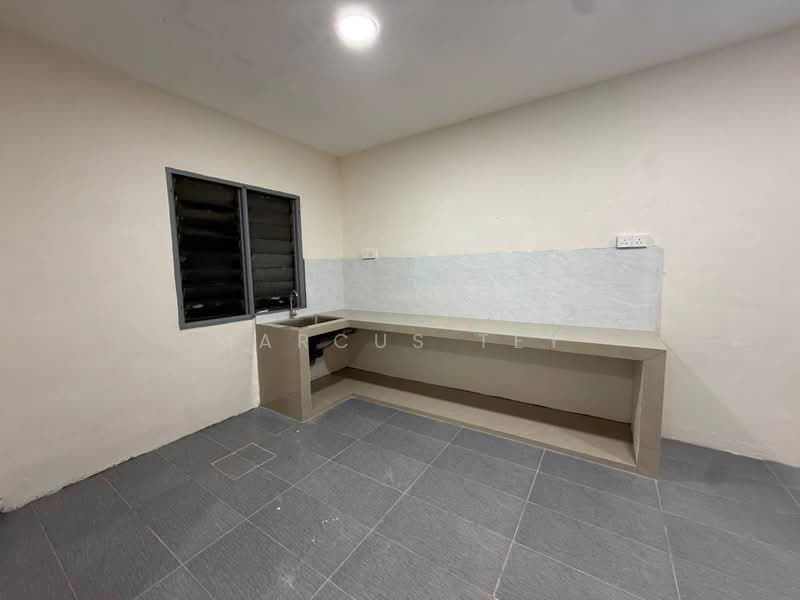 1-storey Terraced House for Sale in Kulai Besar (Kulai) - Marcus Tey - Kitchen - PropertyGuru.com.my