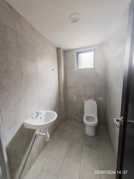 Shop / Office for Rent in Taman Equine (Seri Kembangan) - Katty Soon - Bathroom - PropertyGuru.com.my