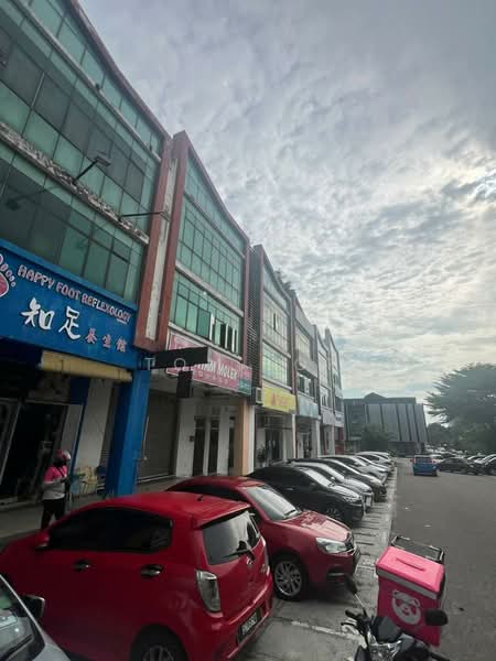 Kedai / Pejabat untuk Dijual di Taman Molek (Johor Bahru) - Tom Loh - Exterior - PropertyGuru.com.my