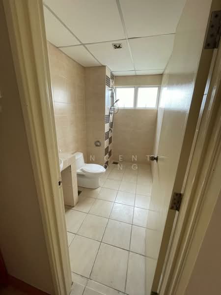Kondominium untuk Disewa di Cova Suites - Vincent Leong - Bathroom - PropertyGuru.com.my
