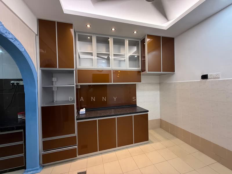 2-storey Terraced House for Sale in Bandar Indahpura (Kulai) - Danny See - Kitchen - PropertyGuru.com.my