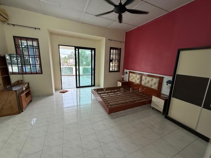 2-storey Terraced House for Sale in Bandar Indahpura (Kulai) - Danny See - Bedroom - PropertyGuru.com.my