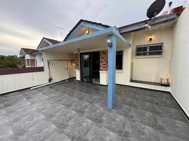 2-storey Terraced House for Sale in Bandar Indahpura (Kulai) - Danny See - Exterior - PropertyGuru.com.my
