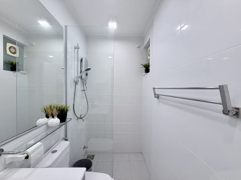 3.5-storey Terraced House for Sale in Federal Hill (Bangsar) - Jackie Fong - Bathroom - PropertyGuru.com.my