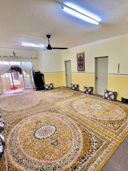 Pangsapuri untuk Dijual di Merdeka Villa - Michelle Tan - Living Room - PropertyGuru.com.my