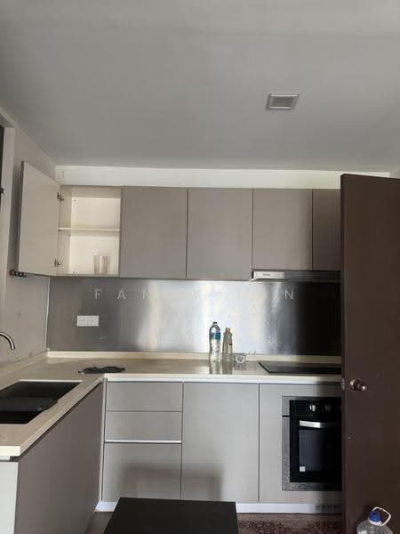 Service Residence for Rent at Crescent Bay Suites (Teluk Bayu) - Fanny Tan - Kitchen - PropertyGuru.com.my