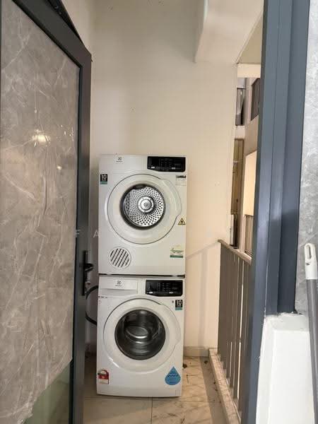 Service Residence for Rent at Crescent Bay Suites (Teluk Bayu) - Fanny Tan - Interior - PropertyGuru.com.my