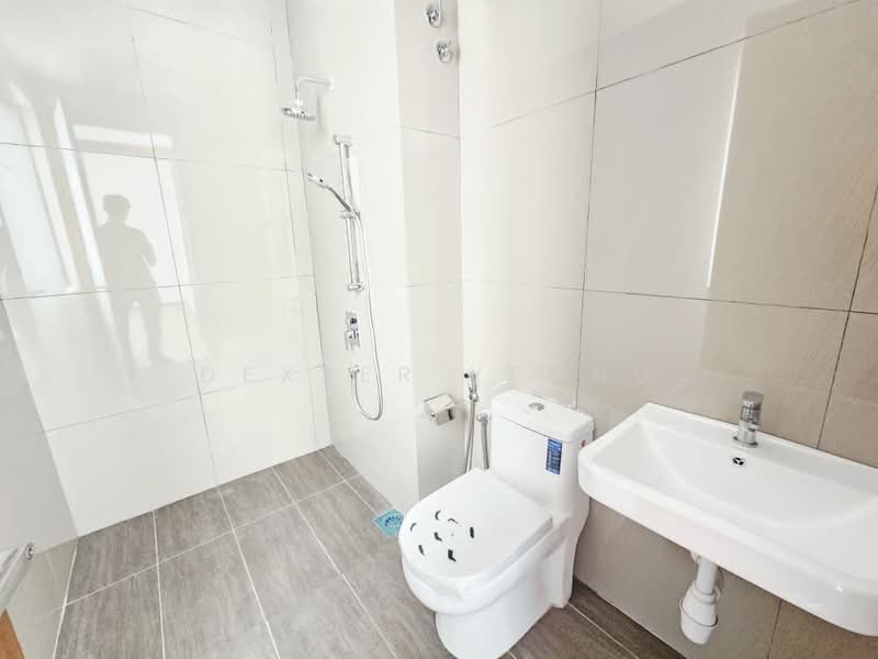 Rumah Teres 4 Tingkat untuk Dijual di Damansara Perdana (Selangor) - Dexter Yeong - Bathroom - PropertyGuru.com.my