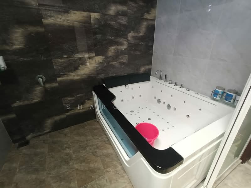 Semi-Detached House for Sale in Ulu Tiram (Johor) - Sharon Ong - Bathroom - PropertyGuru.com.my