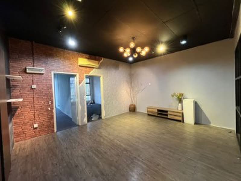 Office for Rent in Bukit Katil (Melaka) - Woon . - Living Room - PropertyGuru.com.my