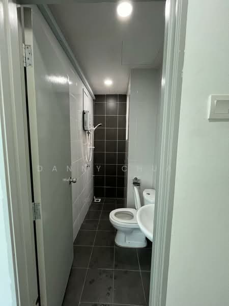 Service Residence for Rent at The Zizz @ Damansara North - Danny Chuah - Bathroom - PropertyGuru.com.my