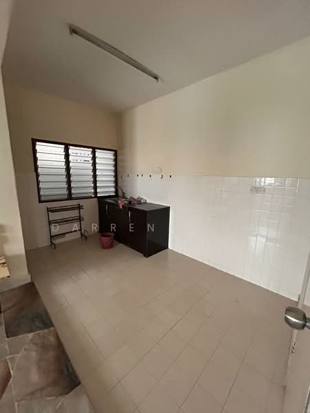 Rumah Teres untuk Disewa di Bandar Sungai Long (Selangor) - Darren Chan - Kitchen - PropertyGuru.com.my
