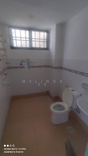 Kondominium untuk Dijual di Skudai Villa - Melinda Ee - Bathroom - PropertyGuru.com.my