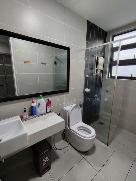 Service Residence for Rent at The Cruise Residence - Jeffrey Yap - Bathroom - PropertyGuru.com.my