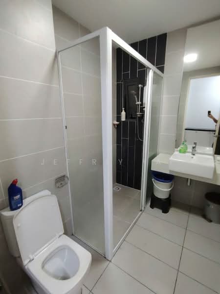 Service Residence for Rent at The Cruise Residence - Jeffrey Yap - Bathroom - PropertyGuru.com.my