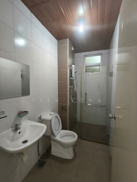 Condominium for Rent at Fairway Suites - Fish Yong - PropertyGuru.com.my