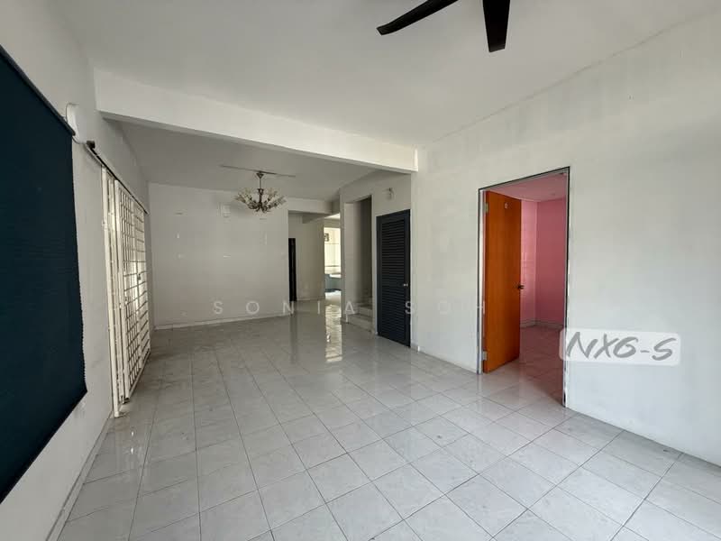 Rumah Teres 2 Tingkat untuk Dijual di Kota Kemuning (Shah Alam) - Sonia Soh - Living Room - PropertyGuru.com.my