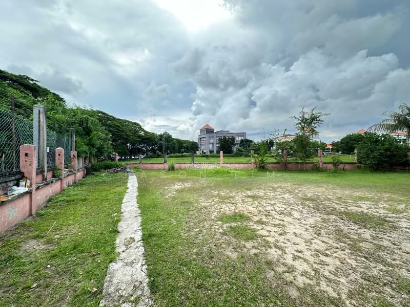 2-storey Terraced House for Sale in Desa Latania (Shah Alam) - Jason Lim - Exterior - PropertyGuru.com.my