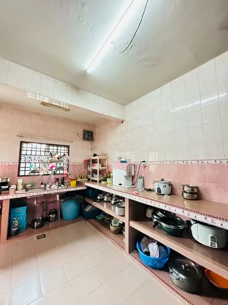 2-storey Terraced House for Sale in Desa Latania (Shah Alam) - Jason Lim - Kitchen - PropertyGuru.com.my