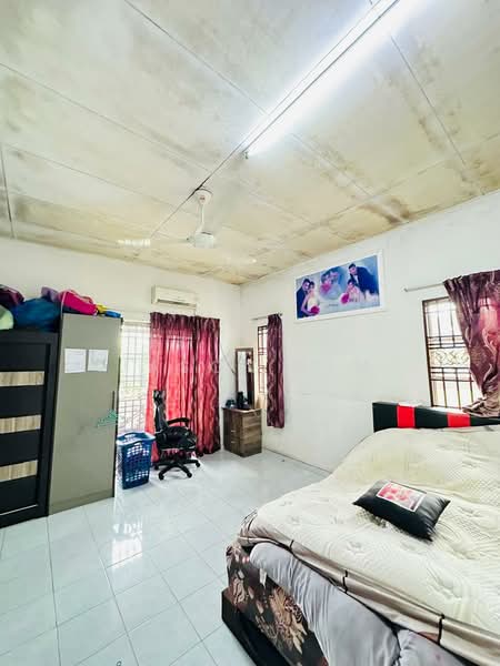2-storey Terraced House for Sale in Desa Latania (Shah Alam) - Jason Lim - Bedroom - PropertyGuru.com.my