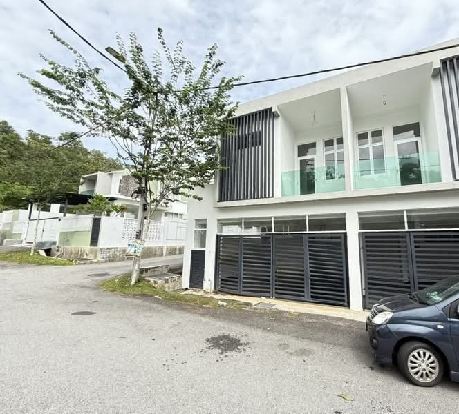 Rumah Teres 1.5-Tingkat untuk Dijual di Taman Muzaffar Shah (Bukit Katil) - Min Goh - PropertyGuru.com.my