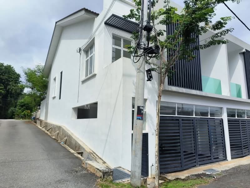 Rumah Teres 1.5-Tingkat untuk Dijual di Taman Muzaffar Shah (Bukit Katil) - Min Goh - PropertyGuru.com.my